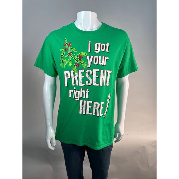 Gildan Mistletoe Present Ugly Christmas Sweater TShirt Sz Large Green Cotton - Picture 15 of 16